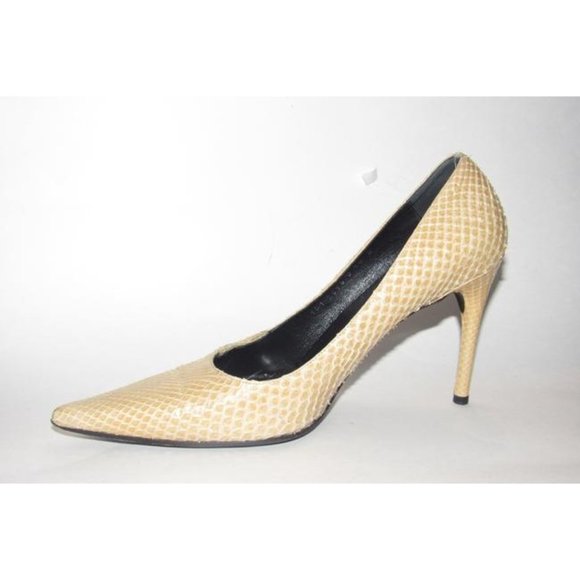 Gucci Champagne Colored Snakeskin Leather Pumps - Picture 9 of 12